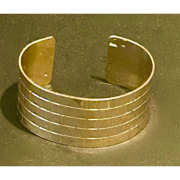 Follow The Yellow Brick Road Gold Tone Brick Design Cuff Bracelet - Picture 2 of 11